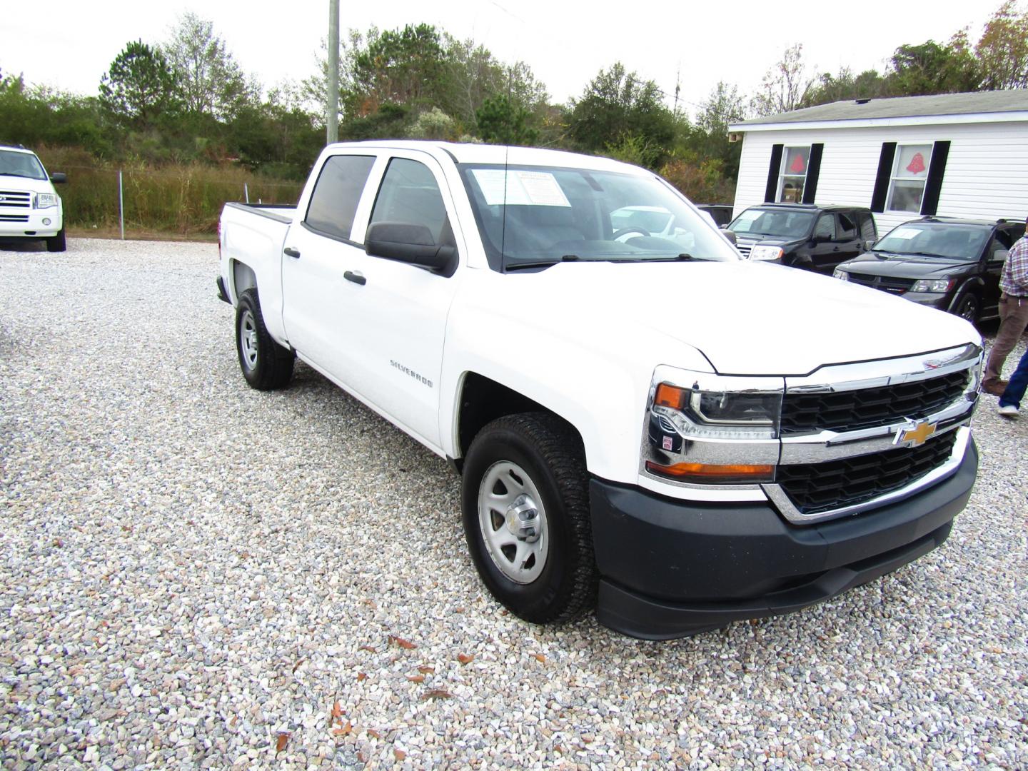 2017 WHITE /Gray Chevrolet Silverado 1500 LS Crew Cab Short Box 2WD (3GCPCNEC7HG) with an 5.3L V8 OHV 16V engine, Automatic transmission, located at 15016 S Hwy 231, Midland City, AL, 36350, (334) 983-3001, 31.306210, -85.495277 - Photo#0